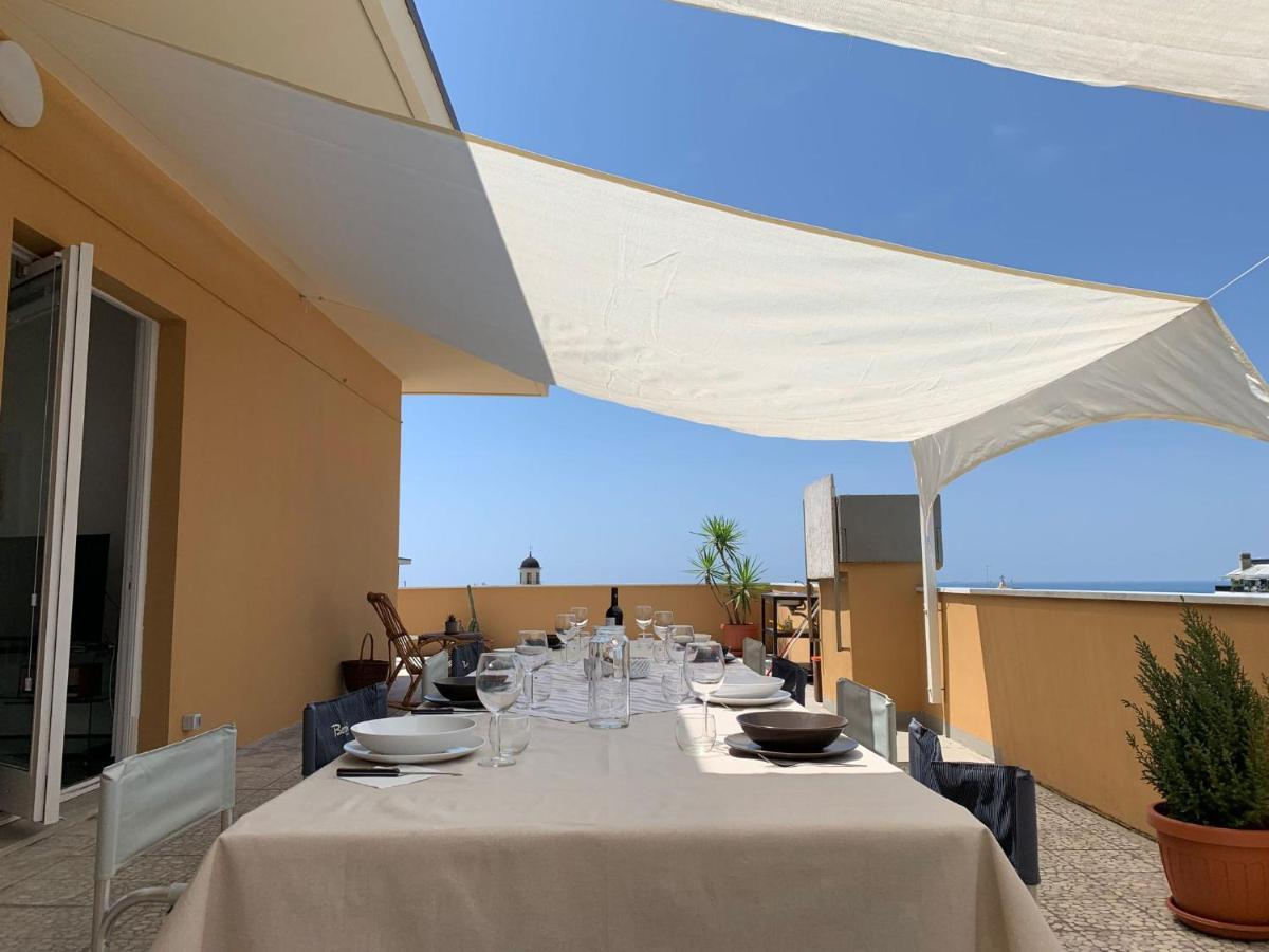 La Terrazza Di 基亚瓦里 外观 照片